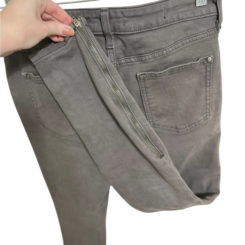Anthropologie Pilcro and the letterpress 29 Gray Slim Skinny jeans
Zippers - Picture 2 of 12